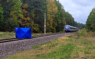 Śmiertelny wypadek na torach. Utrudnienia w kursowaniu pociągów z Olsztyna
